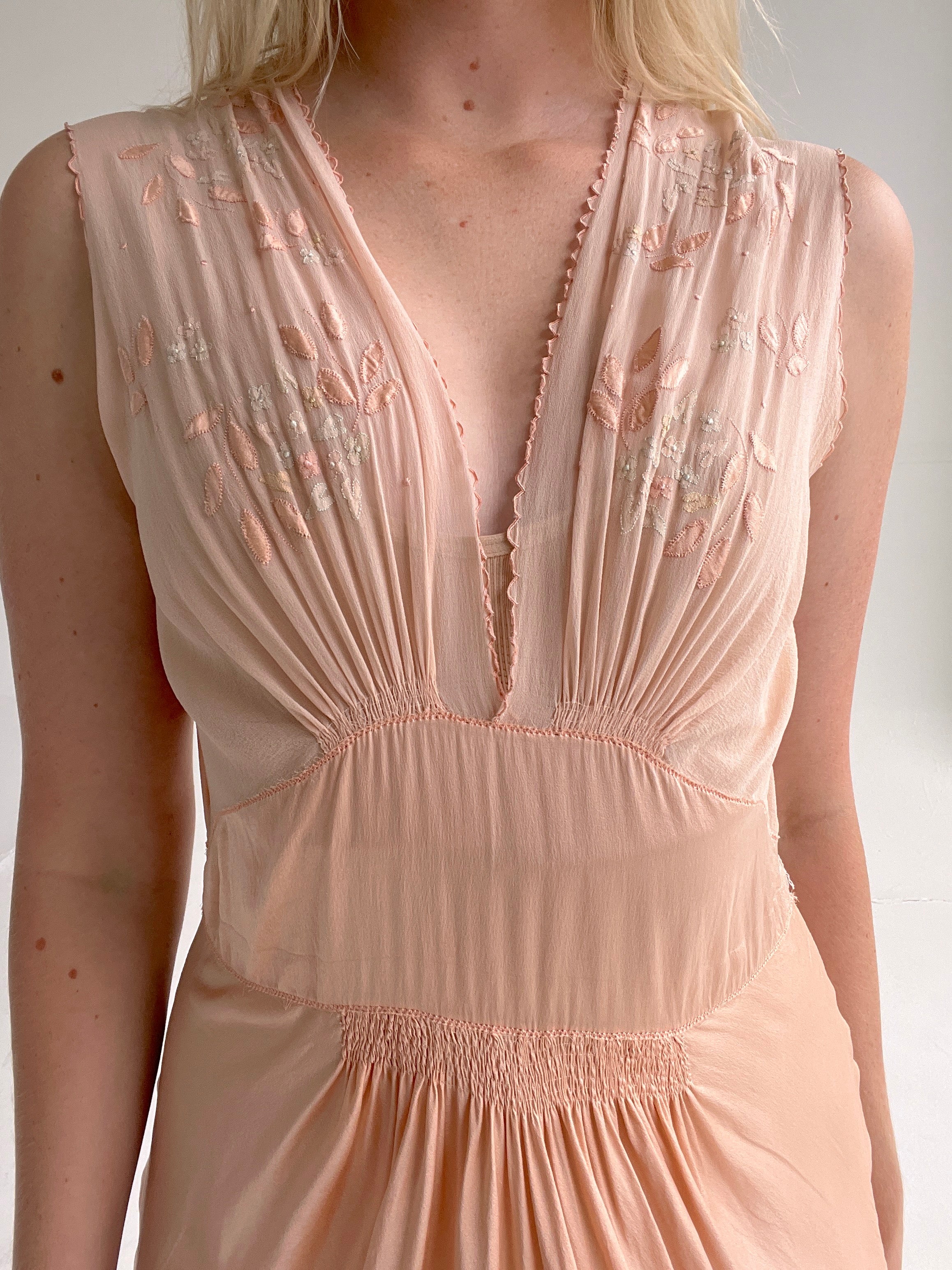 1930's Dusty Pink Silk Chiffon Dress Eveliina Vintage 1930's Dusty Pink Silk Chiffon Dress Eveliina Vintage